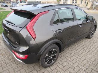 damaged passenger cars Kia Niro 1.6 Plugin-Hybrid  DCT Aut. 71.200km!! 10.950Netto 2024/2