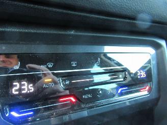 Volkswagen Tiguan 1.5TSI 150ps DSG Aut.Climatronic Navi Camera StoelVerwarming..... picture 18