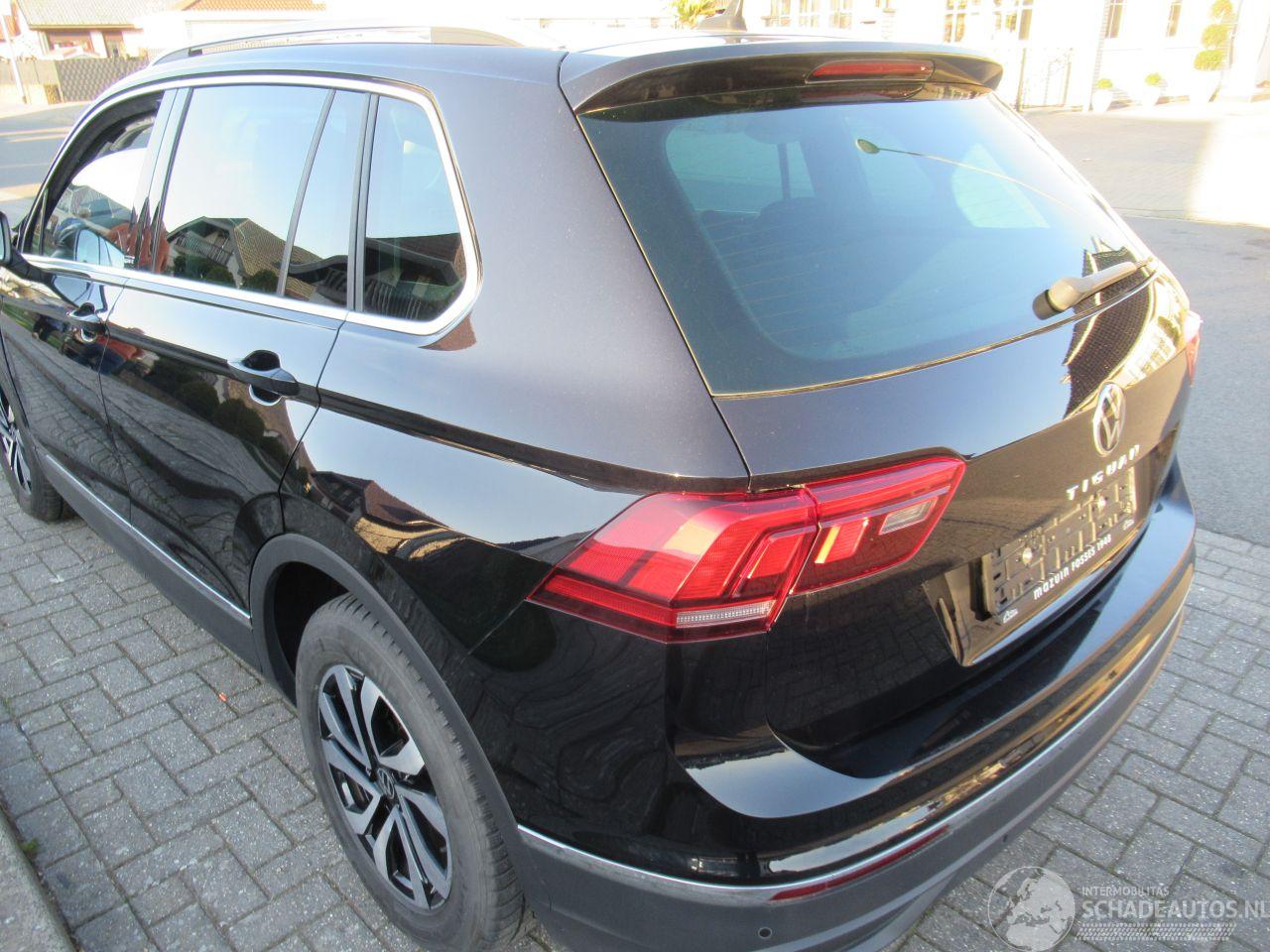 Volkswagen Tiguan 1.5TSI 150ps DSG Aut.Climatronic Navi Camera StoelVerwarming.....