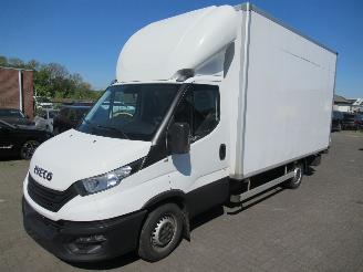 damaged commercial vehicles Iveco Daily 35S16 KOFFER 3.0D Aut.Climatronic CruiseControl Dhollandia-Lift.... 2022/3