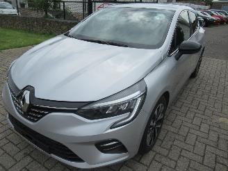 Renault Clio Tce 90 Techno  Climatronic HalfLeer Navi Camera AmbientLight picture 2