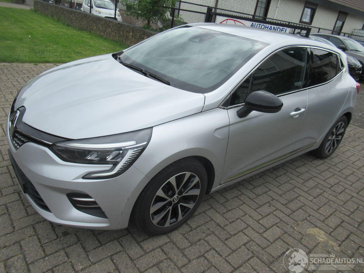 Renault Clio Tce 90 Techno  Climatronic HalfLeer Navi Camera AmbientLight