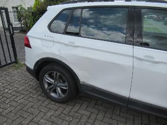 Volkswagen Tiguan 2.0TSI 190pk DSG Aut. 4MOTION 4x4  Climatronic Navi Camera TrekHaak-Klapbaar... picture 5