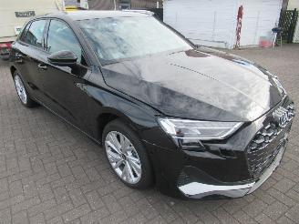 Audi A3 Sportback 2.0TDI Climatronic Navi Sonos-Sound StoelVerwarming Front Assist.... picture 3