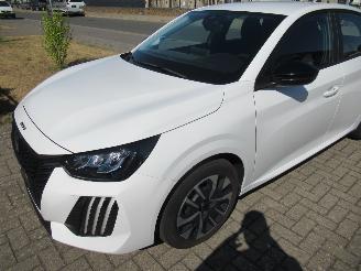 Peugeot 208 1.2 Hybrid 22.025km Klima CruiseControl Pdc Navi>Android Auto/Carplay picture 11