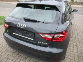 Unfallwagen Audi A1 25TFSi SportBack 29.274km!! VirtualCockpit Airco FrontAssist CruiseControl Pdc Android-Auto Navi-Voorbereid 2023/12