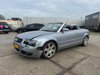krockskadad bil auto Audi A4 3.0 v6 Cabriolet 2005/3