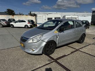 Auto incidentate Opel Corsa 1.4 16v 2007/1