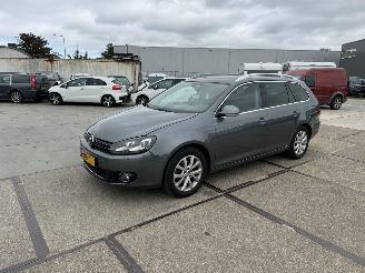 Voiture accidenté Volkswagen Golf 1.4 TSI  VARIANT 2010/10