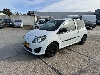 skadebil auto Renault Twingo 1.2 16v Collection 2011/11