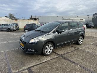 Avarii autoturisme Peugeot 5008 1.6 THP Family 7p 2011/6