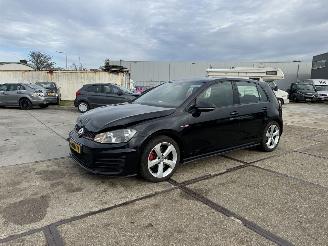 krockskadad bil auto Volkswagen Golf 2.0 TSI GTI 5 drs 2013/6
