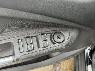 Ford C-Max 1.5 Titanium picture 6