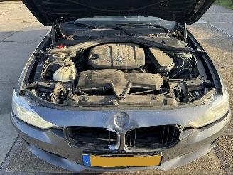 BMW 3-serie 320d Touring picture 12