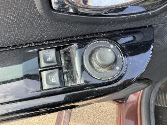 Renault Clio Estate 0.9 TCe picture 6