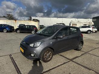 krockskadad bil auto Hyundai I-10 1.0 i-Motion 2015/4