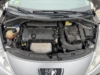 Peugeot 207 1.4 VTI Urban Move picture 11