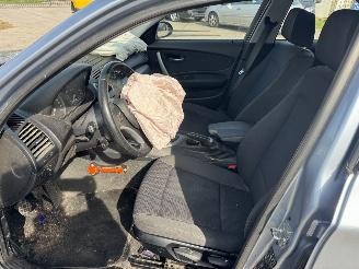 BMW 1-serie 116i picture 5