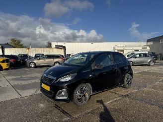 damaged passenger cars Peugeot 108 1.0 e-VTI ALLURE 2017/3