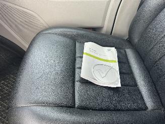 Volkswagen Transporter 2.0 TDI L2H1 DC Highline picture 10