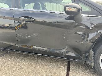 Ford Fiesta 1.25 Titanium picture 19