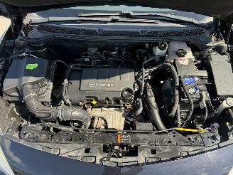 Opel Astra 1.4 T Sportstourer picture 11