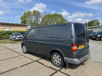 Volkswagen Transporter 2.5 TDI picture 4