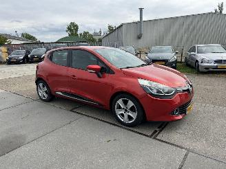 Renault Clio 0.9 Tce Expression picture 2