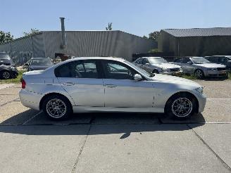 BMW 3-serie 318i picture 16