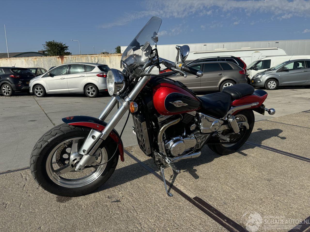 Suzuki VZ 800 Marauder
