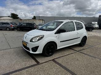 Coche accidentado Renault Twingo 1.2 16v Collection 2011/5