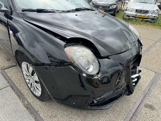 Alfa Romeo MiTo 0.9 Twin Air Esclusivo picture 13