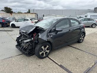 krockskadad bil auto Kia Rio 1.2 CVVT Comf. Line 2016/1