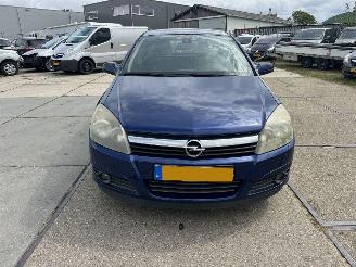 Opel Astra 1.6 picture 10