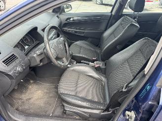 Opel Astra 1.6 picture 5