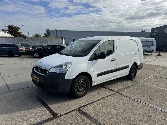 Avarii auto utilitare Peugeot Partner 1.6 HDI L2 H1 2016/8