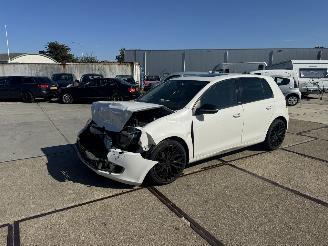 damaged passenger cars Volkswagen Golf 1.4  TSI R-Line edition 2011/3