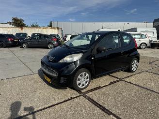 krockskadad bil auto Peugeot 107 1.0 12v XR 2011/10