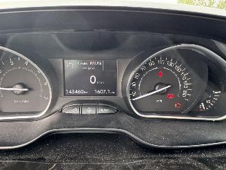 Peugeot 208 1.2 VTI Envy 5drs picture 7
