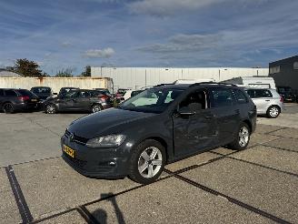 škoda osobní automobily Volkswagen Golf 1.2 TSI VARIANT 2014/2