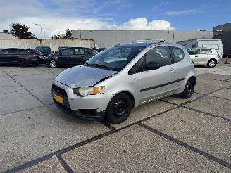 škoda osobní automobily Mitsubishi Colt 1.1 Edition One 2010/6