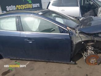 Volvo V-40 V40 (MV), Hatchback 5-drs, 2012 / 2019 1.6 T3 GTDi 16V picture 13