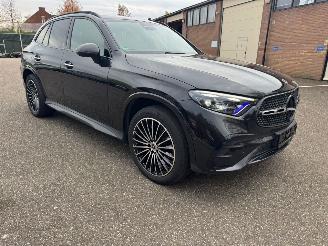 krockskadad bil auto Mercedes GLC 300 de 4MATIC Off-Roader PANO leder 2024/1