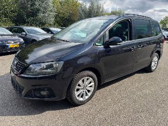 Schadeauto Seat Alhambra 1.4 150pk 7 zits Pano Automaat NAVI Apple car play Keyless go & Entry 2021/6