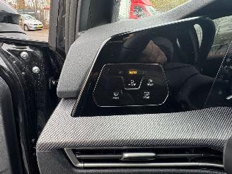 Volkswagen Golf Golf 8.5 Variant 1.5 eTSI 110 kW R-Line NEDERLANDSE KENTEKEN picture 27