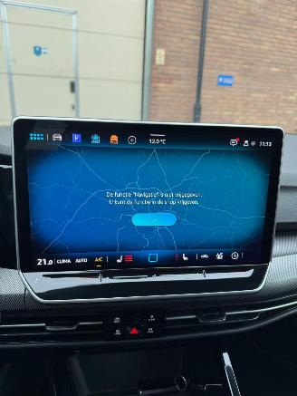 Volkswagen Golf Golf 8.5 Variant 1.5 eTSI 110 kW R-Line NEDERLANDSE KENTEKEN picture 20