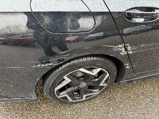 Volkswagen Golf Golf 8.5 Variant 1.5 eTSI 110 kW R-Line NEDERLANDSE KENTEKEN picture 15