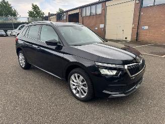 Avarii autoturisme Skoda Kamiq Ambition PANO AUTOMAAT Keyless entry & GO Achteruitrijcamera trekhaak 2024/6
