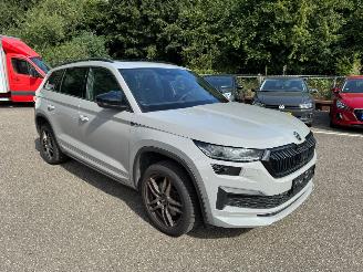 uszkodzony samochody osobowe Skoda Kodiaq Sportline 2.0 190pk Pano led kuipstoelen Leder 2022/2