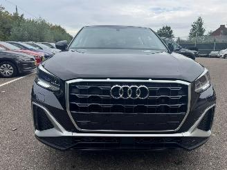 Schadeauto Audi Q2 S line 1.5 150pk AUTOMAAT LED 2023/6